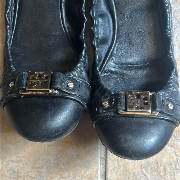 Tory Burch Black Leather Loafers with Gold Hardware - Picture 7 of 9